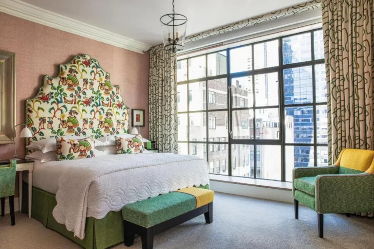Luxuriöses Gästezimmer im The Whitby Hotel in New York