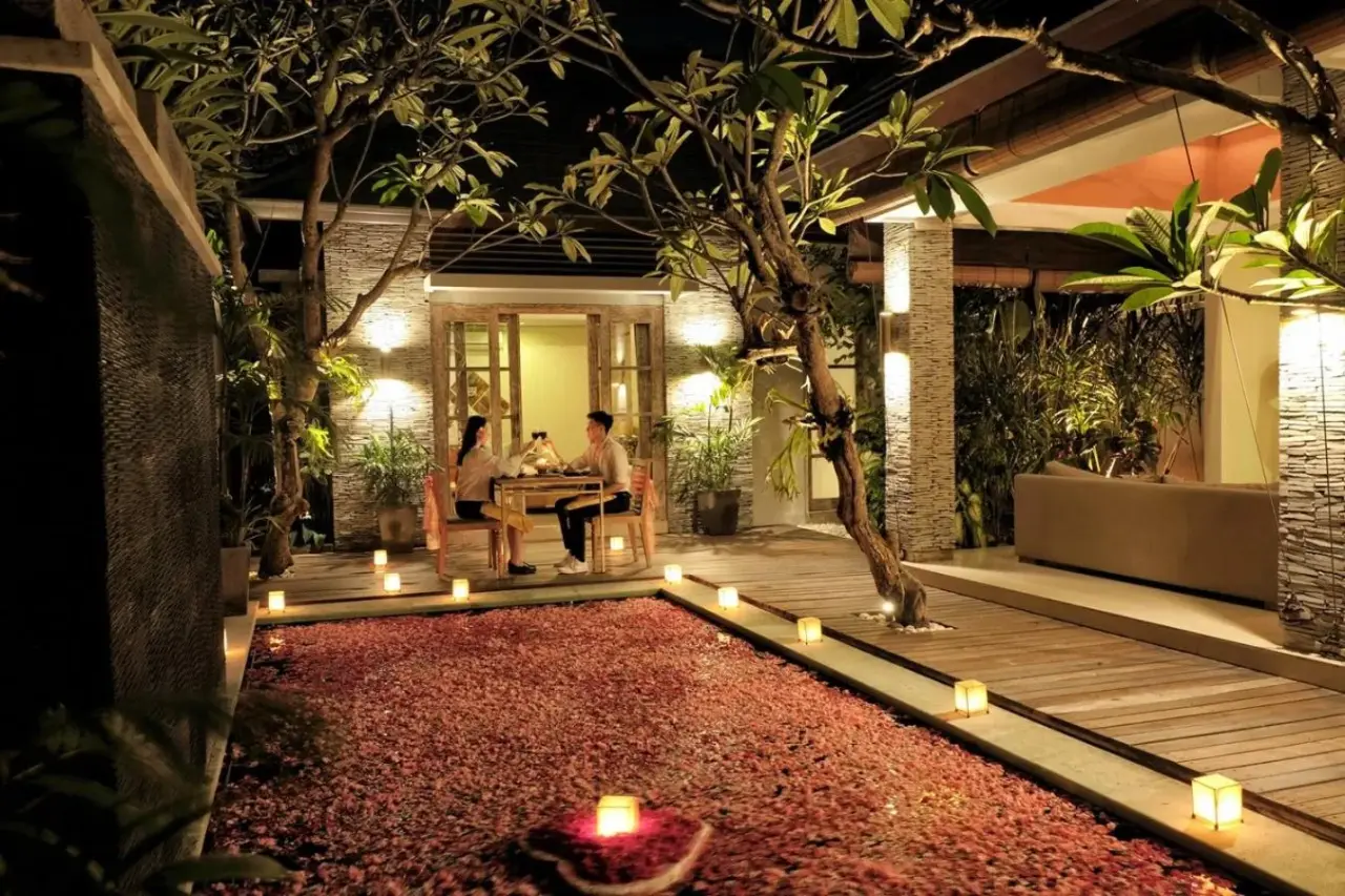Romantic dinner setup at The Wolas Villas in Seminyak