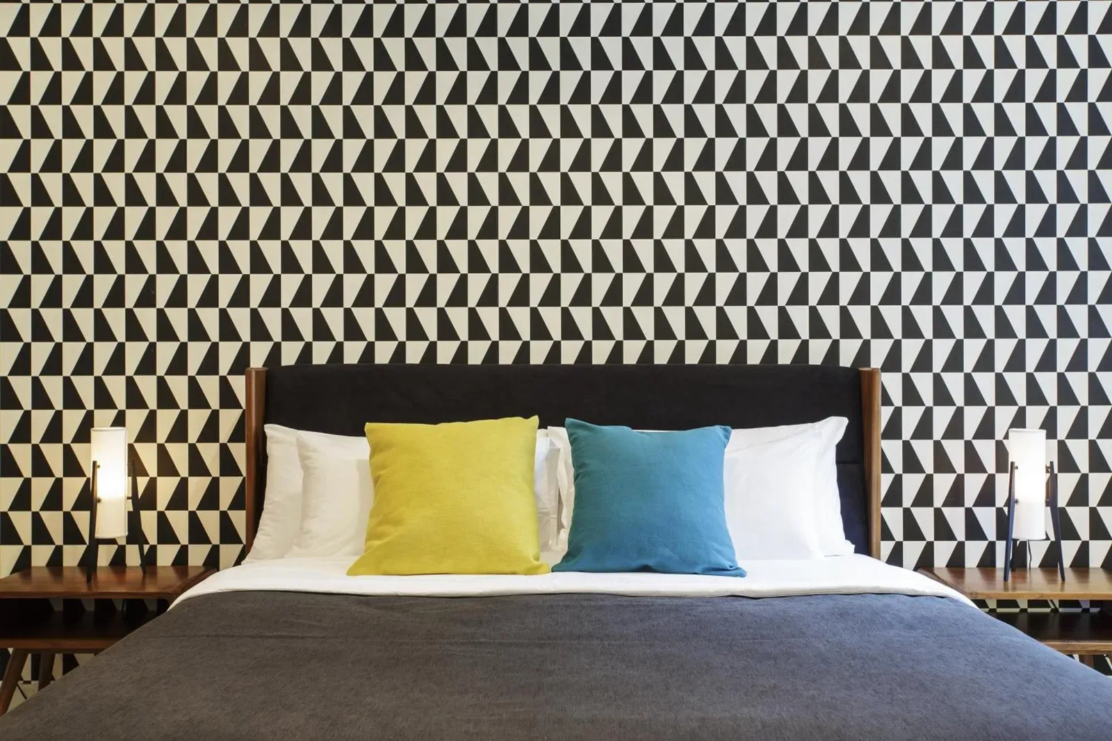 Tolani Nimman Villa Chiang Mai geometric pattern bedroom