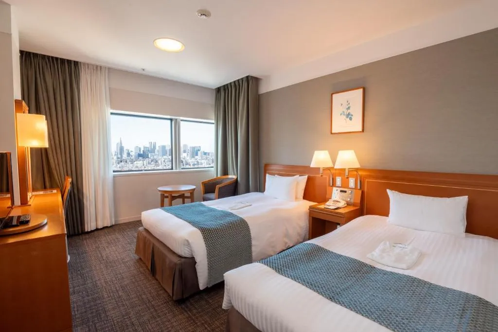 Twin room at Toshi Center Hotel in Tokyo