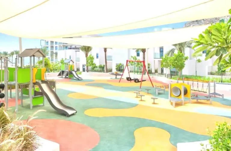 Aire de jeux pour enfants à Address Residences à Khor Fakkan