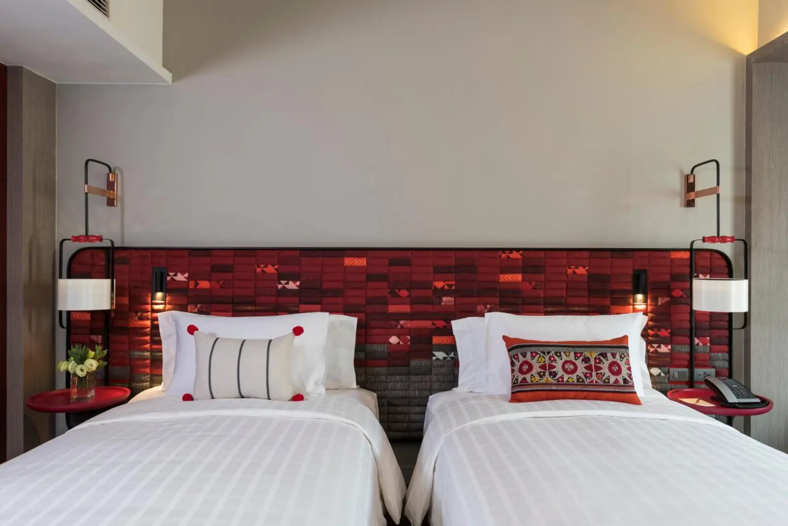 U Nimman Chiang Mai bedroom with red decor