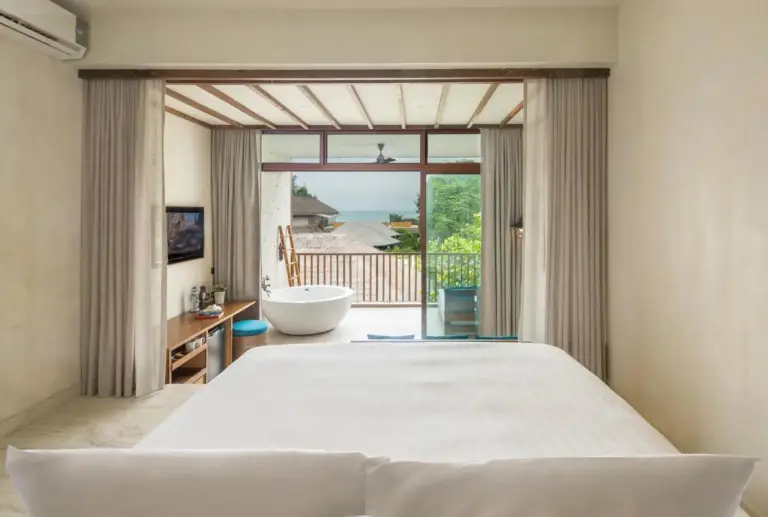 Chambre avec vue sur la mer à l'hôtel U Pattaya