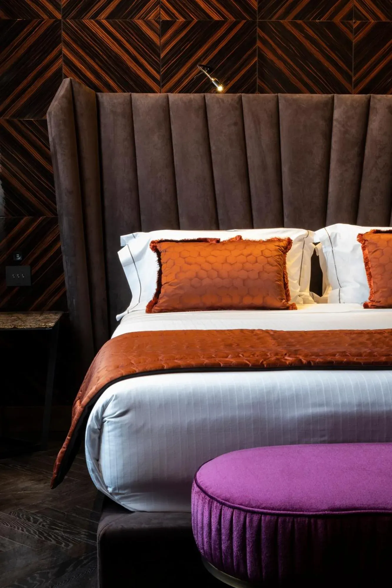 Elegant room design in U-Visionary Roma Hotel