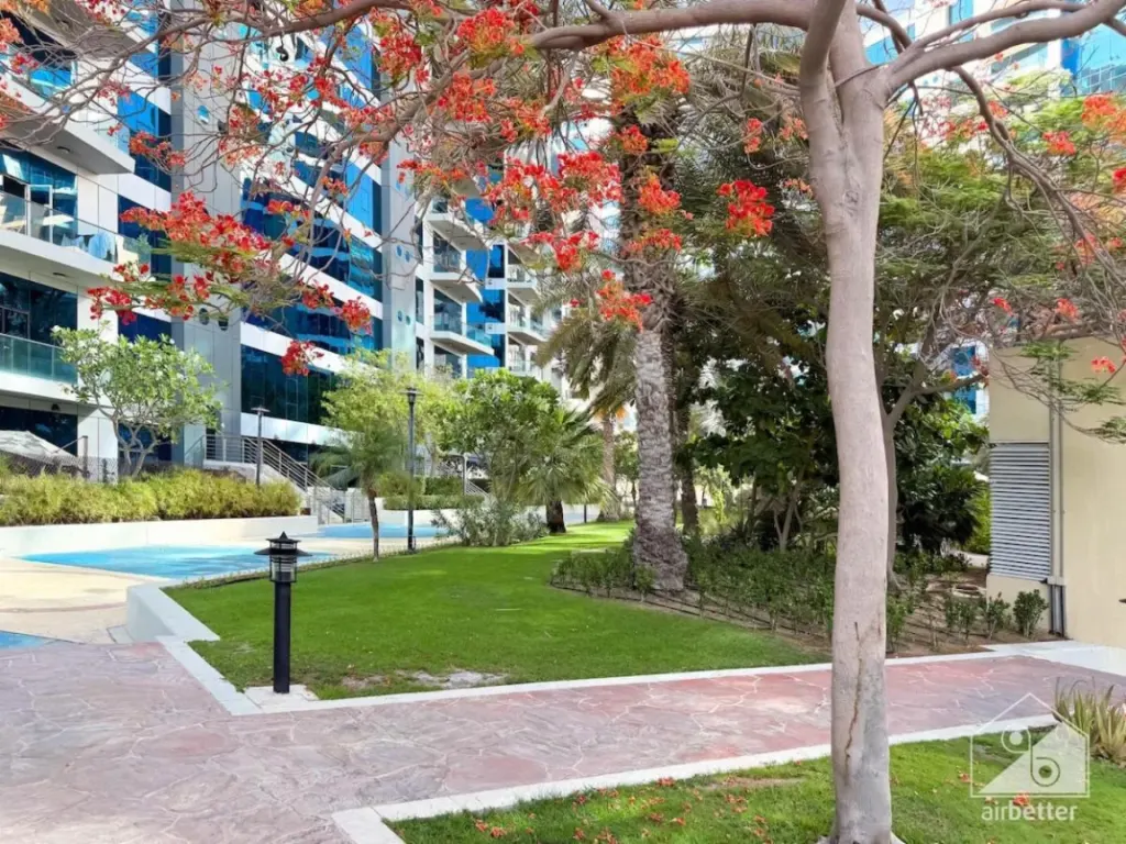 Atractivo espacio exterior en Ultra Luxury Oceana Palm Private Beach Pool Access, Dubái