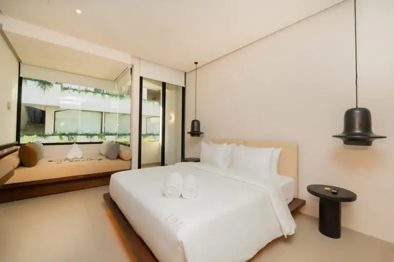 Une autre suite confortable au UMI Resort Uluwatu Bali