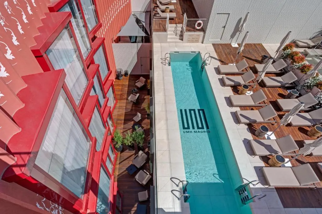 The Best 5-Star Hotels under $300 a Night