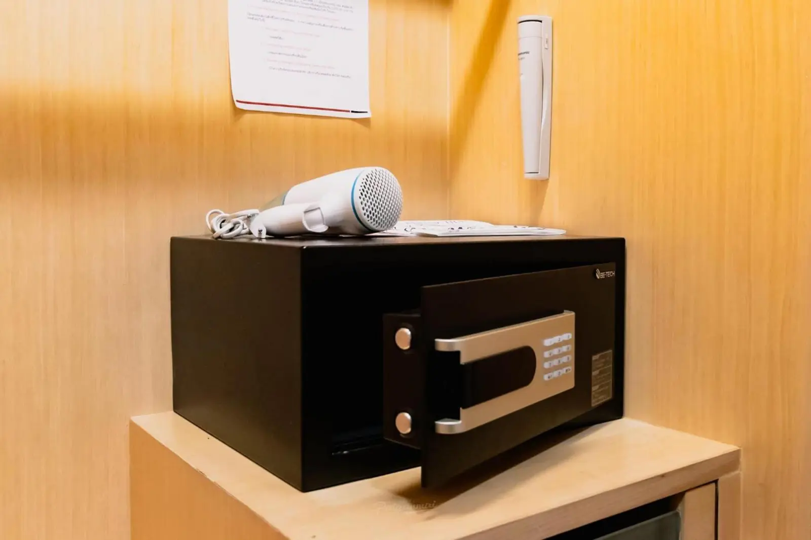 Urbana Langsuan Hotel electronic safe box