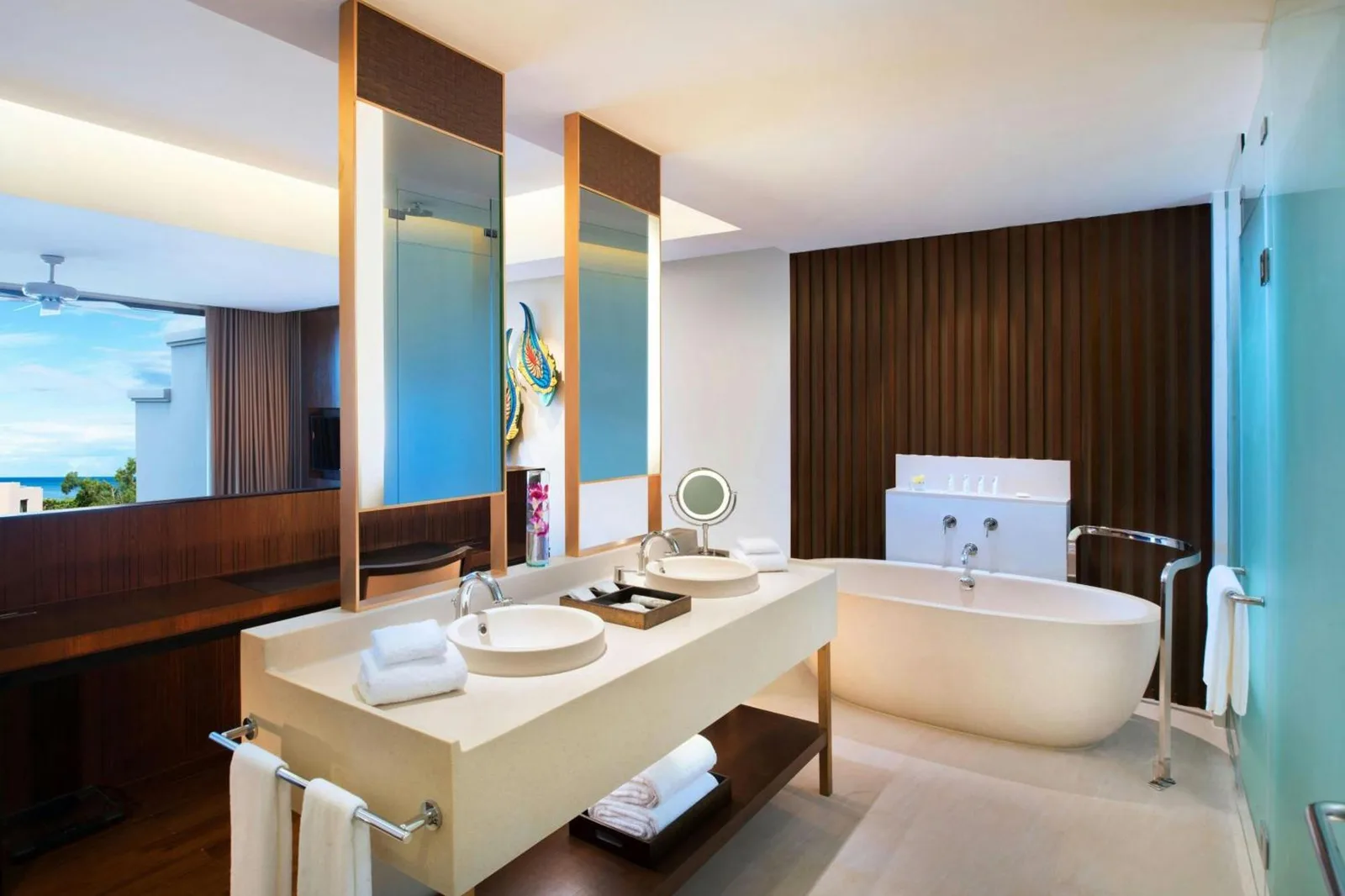 Salle de bain de style spa à Vana Belle, A Luxury Collection Resort, Koh Samui