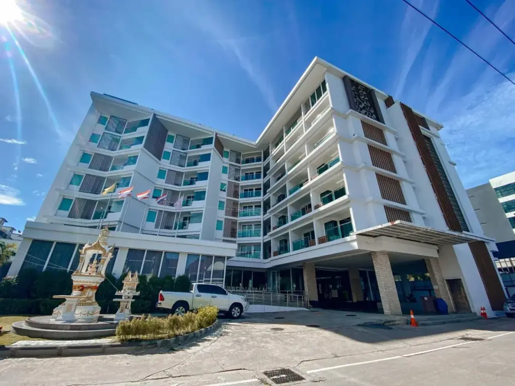 Vareena palace hotel