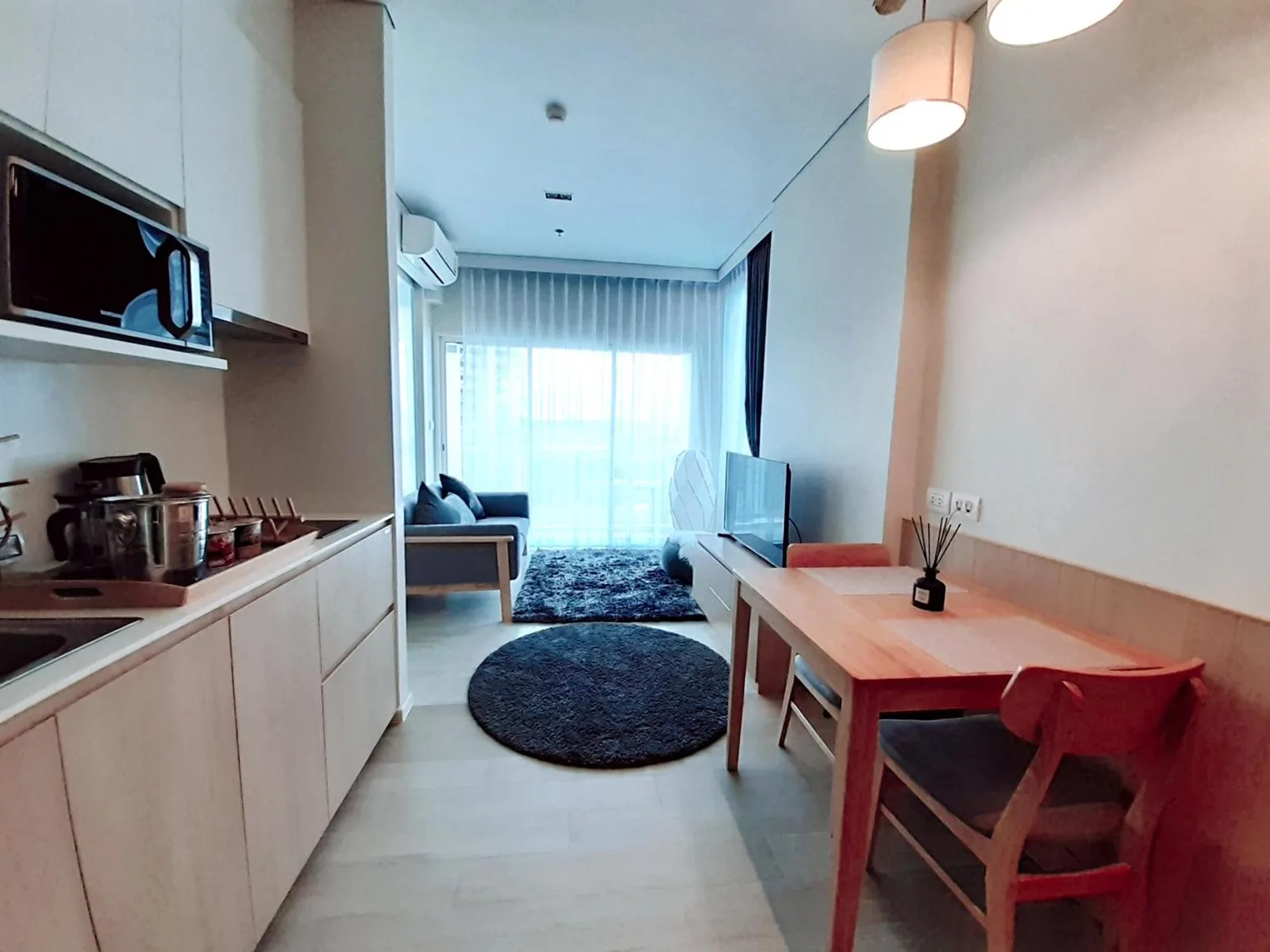 Essbereich im Veranda Residence Pattaya By Sea