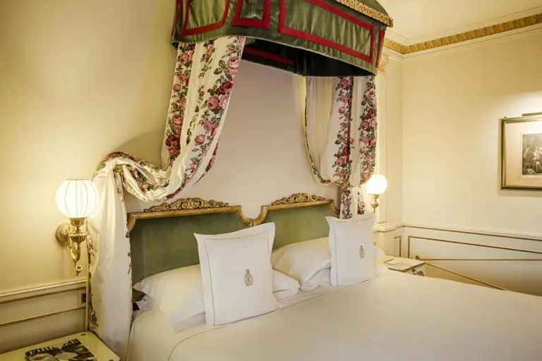 Elegant Room