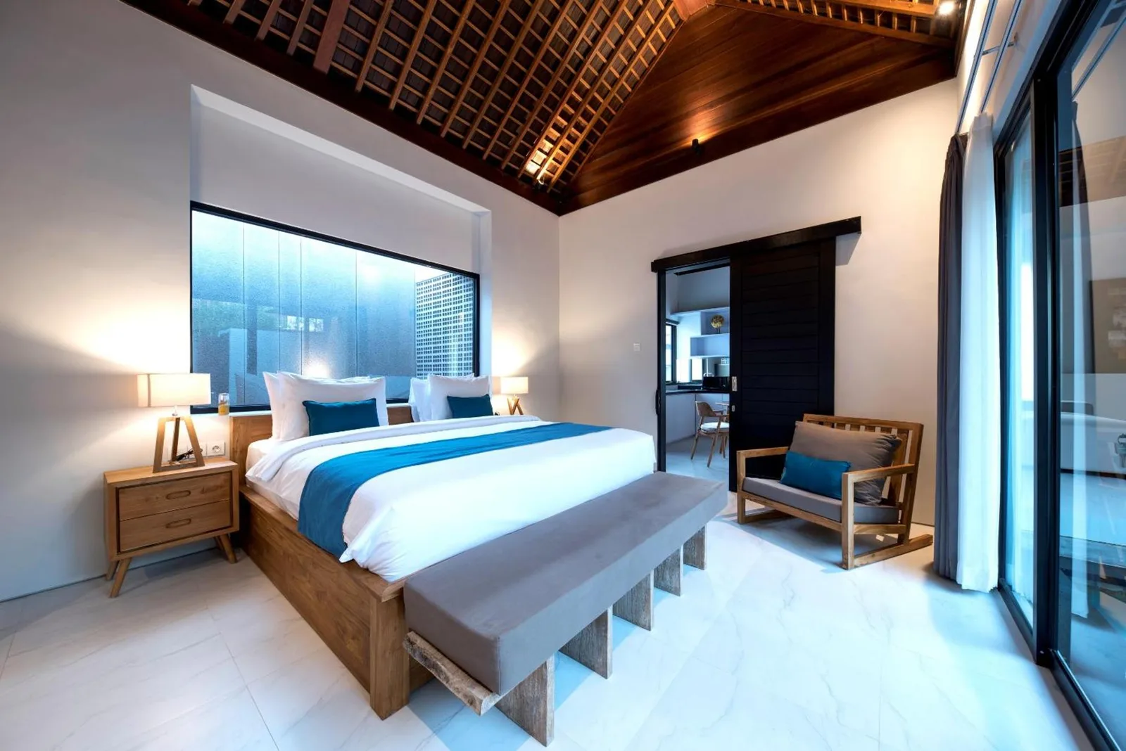 Villa DeDayuh Seminyak spacious bedroom