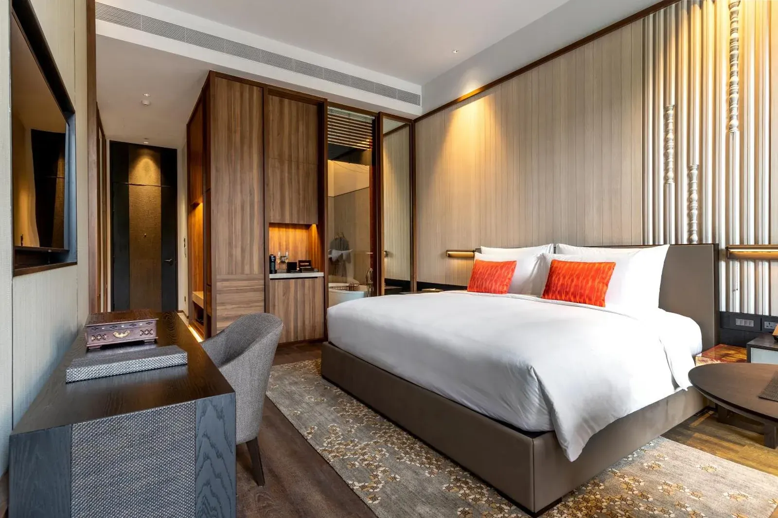 chambre king contemporaine du Villa Deva Resort & Hotel Bangkok