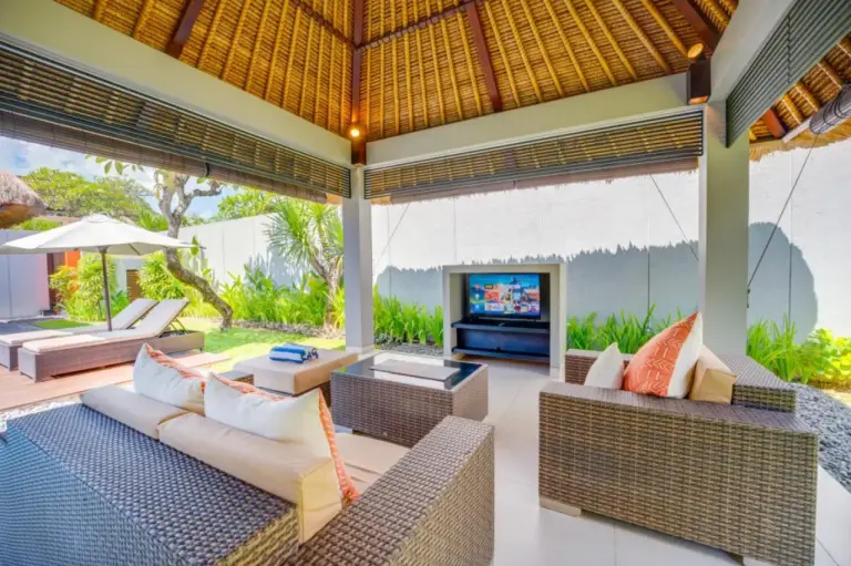 Outdoor lounge area at Villa Jerami & Spa