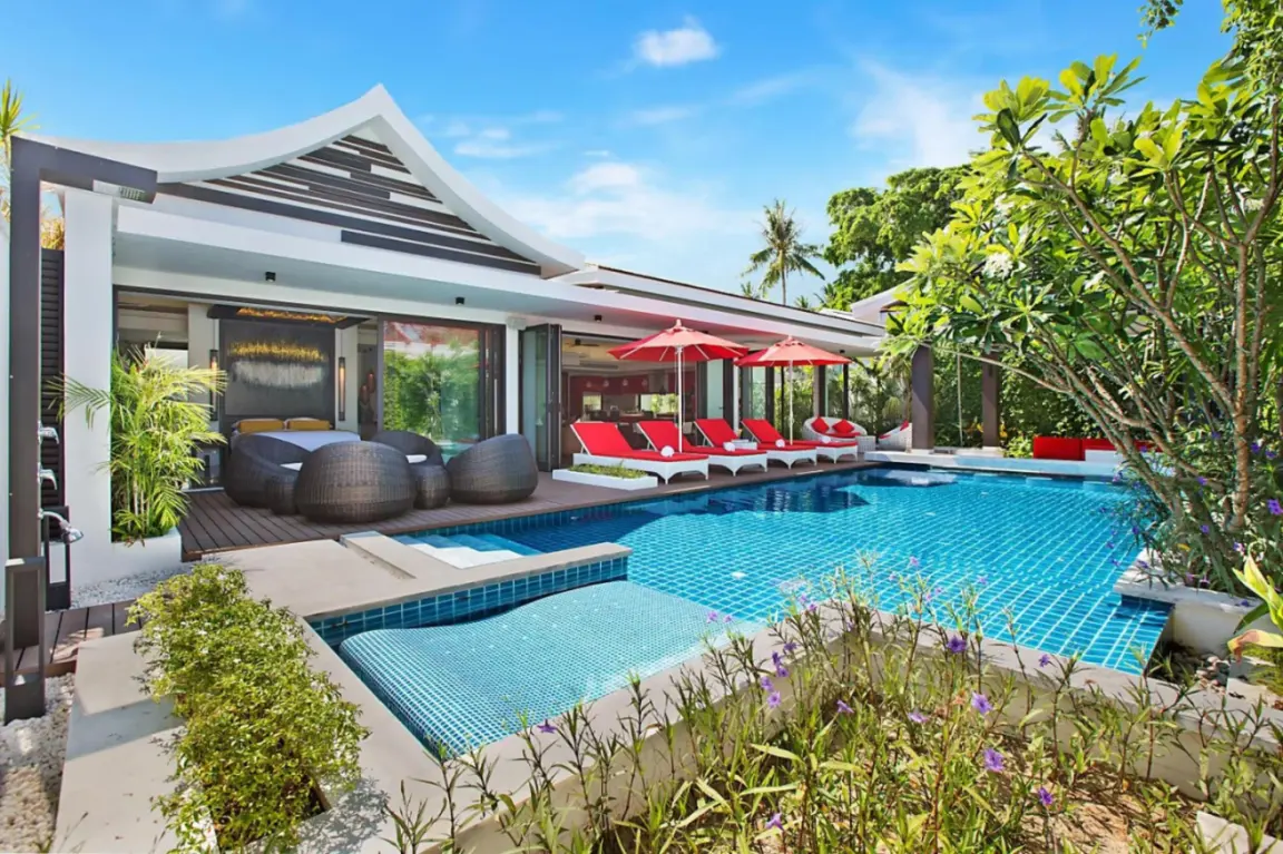 Villa Julia koh Samui beach with Cook and Majordome, in Koh Samui