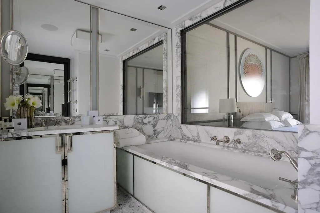 Bathroom with marble features at Villa Maïa