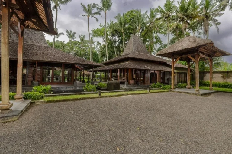 Traditional architecture of Villa Puri Tupai in Ubud