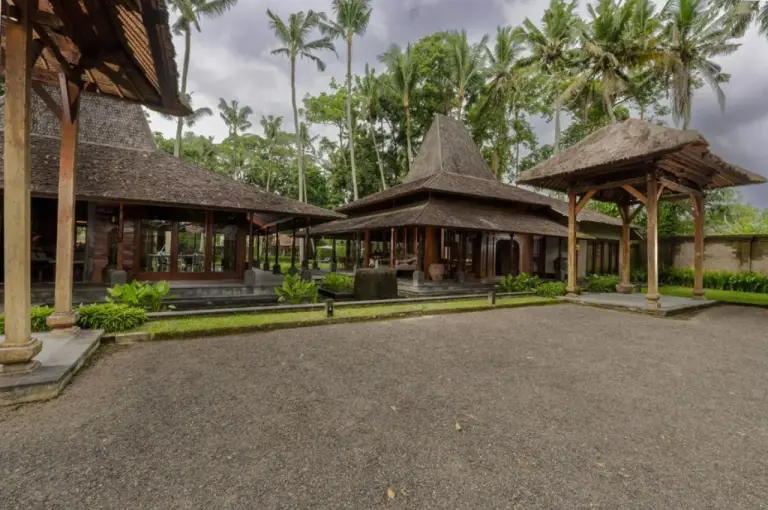Traditionelle Architektur von Villa Puri Tupai in Ubud