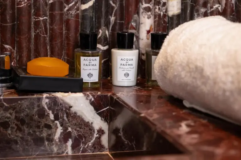 Bathroom amenities at Villa Sahrai, Casablanca