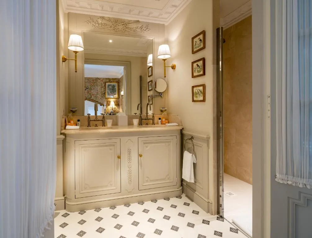Baño elegante en Villa Saint-Ange en Aix-en-Provence