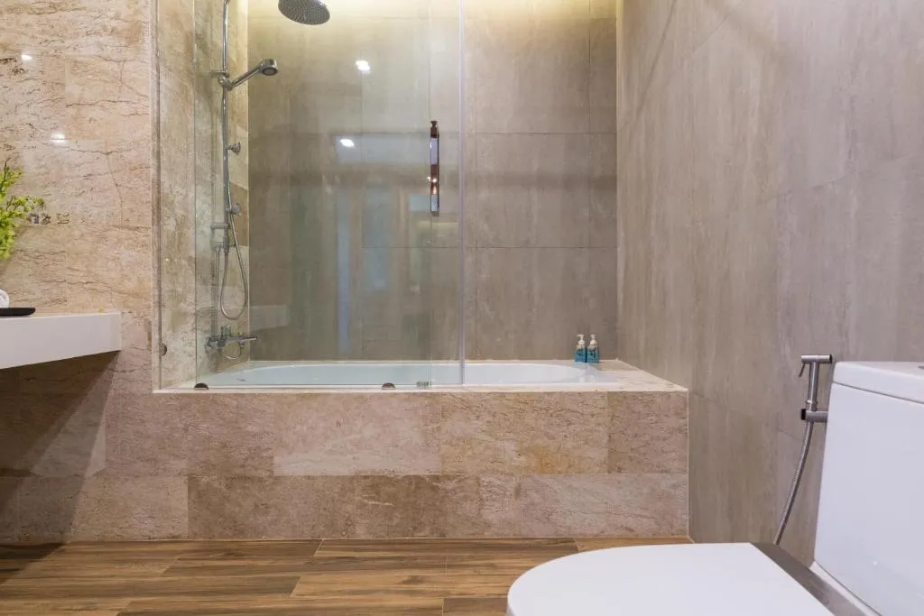 Salle de bain à Villa Samayra - Une villa avec piscine en bord de mer, Koh Samui