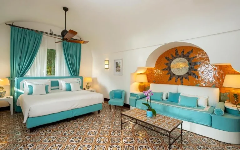 Salon spacieux à Villa Treville