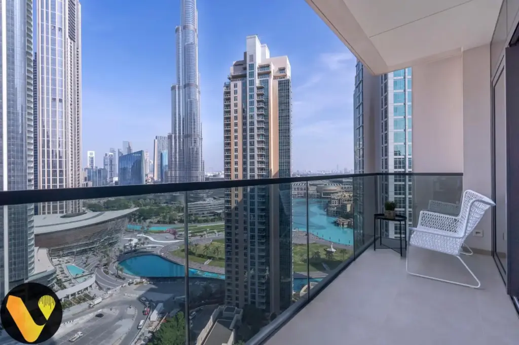Vogue Vacation Homes, Downtown Act Two in der Nähe des Burj Khalifa und der Dubai Mall, Drei-Zimmer-Wohnung mit Kinderzimmer, Balkon und Blick auf den Burj Khalifa, Zugang zu allen Annehmlichkeiten