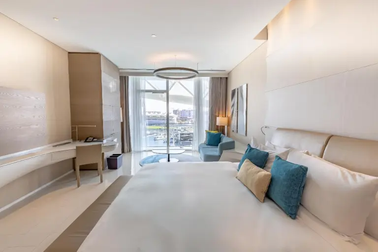 Luxurious bedroom in W Abu Dhabi - Yas Island with scenic view