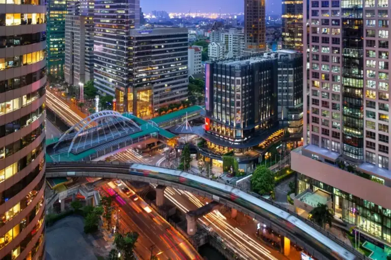 Vista del paisaje urbano de Bangkok desde W Bangkok Hotel
