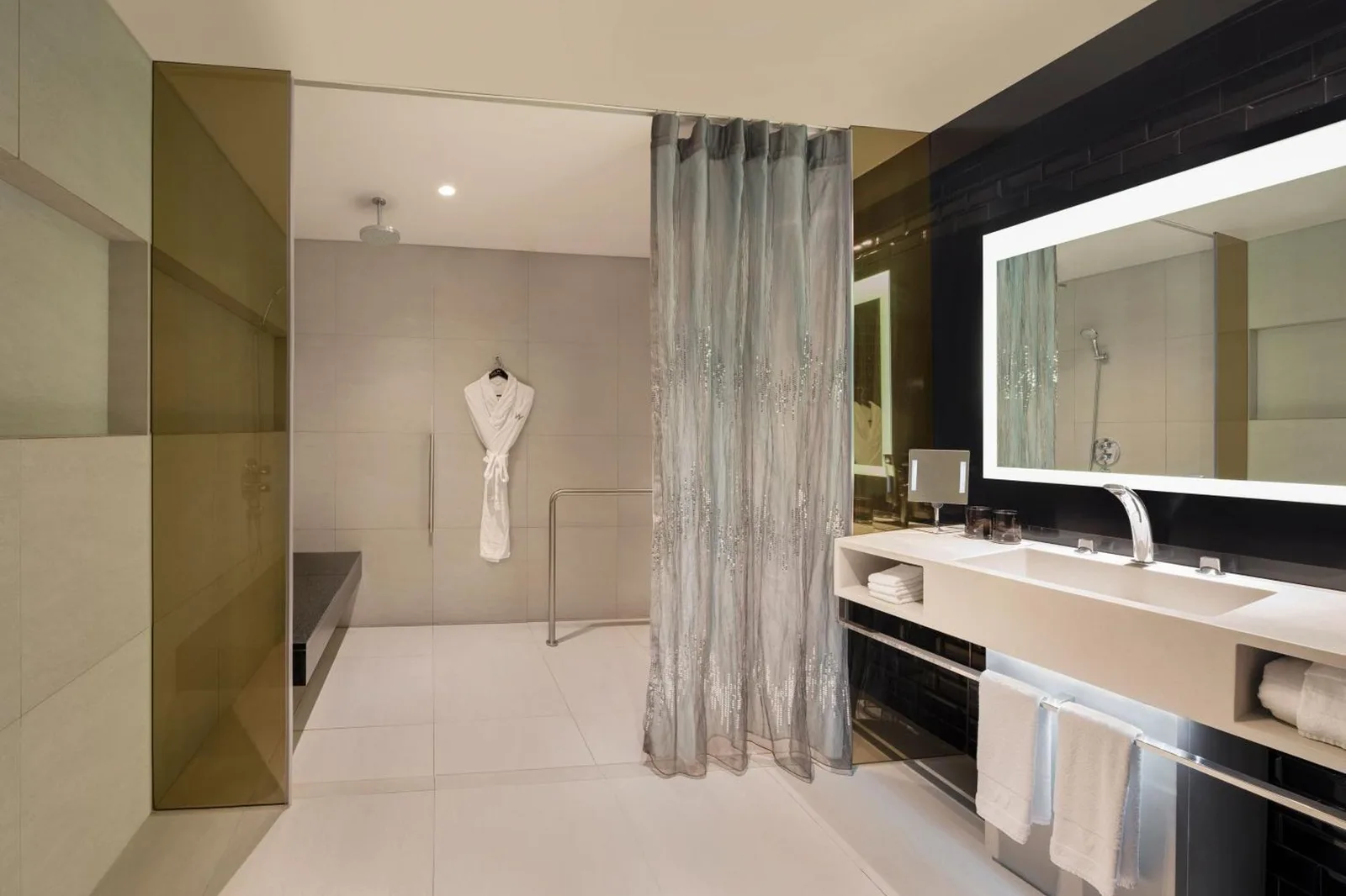 Ducha lujosa de W Bangkok Hotel