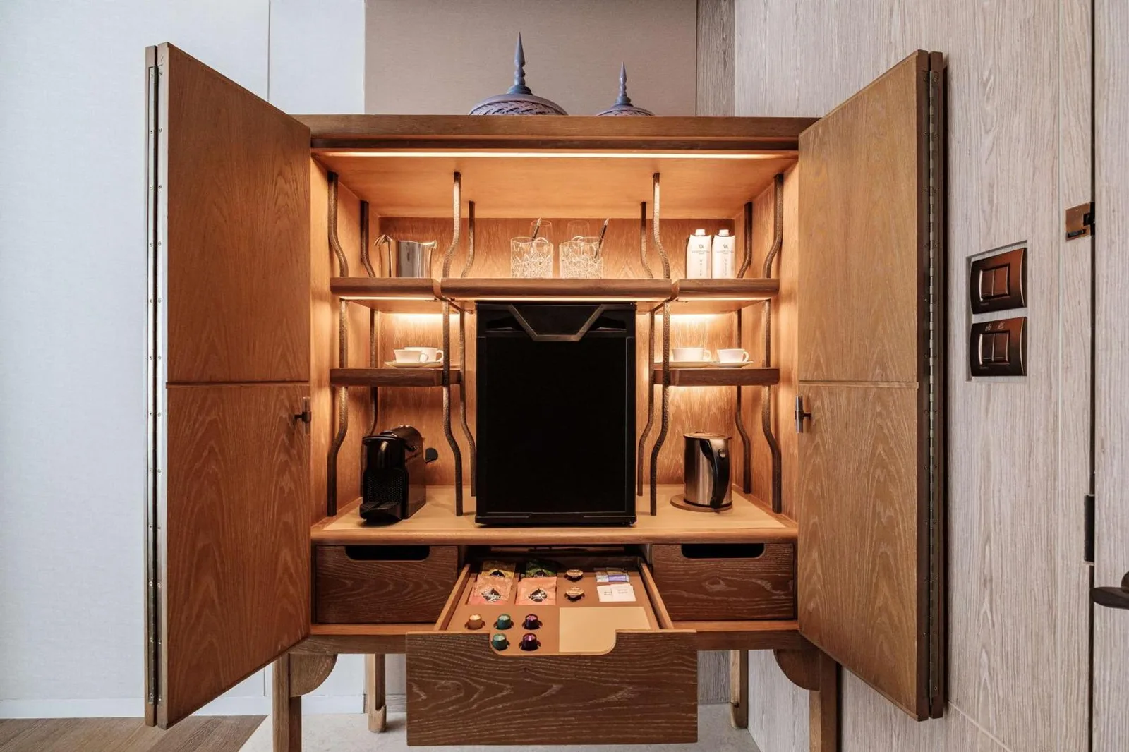 Mini Bar