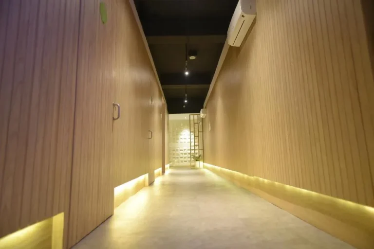 Whiz Capsule Hotel Thamrin Jakarta Flur