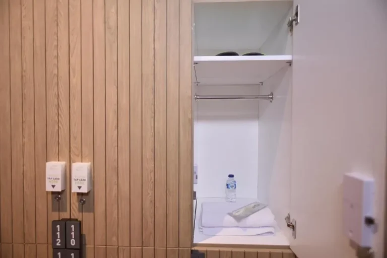 Whiz Capsule Hotel Thamrin Jakarta Aufbewahrungsschließfach