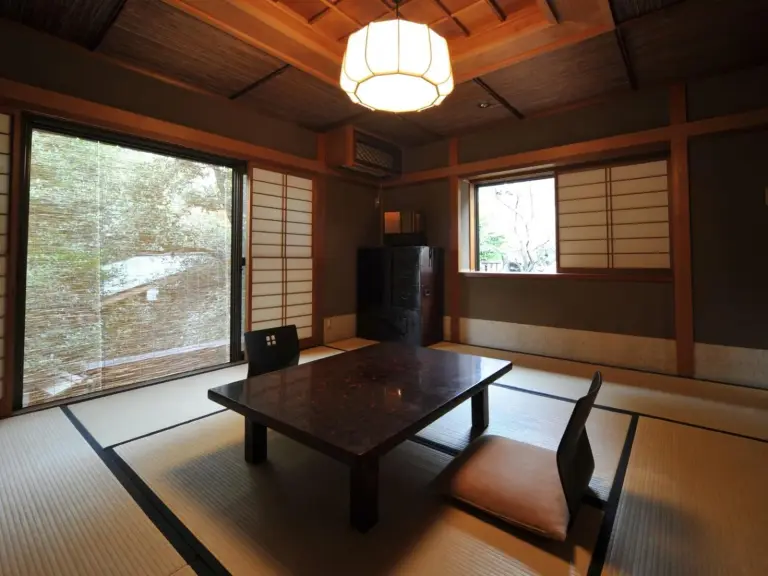 Entspannendes Zimmer im Yuzuya Ryokan - Nur für Erwachsene in Kyoto