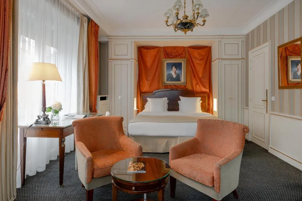 Classic double room at Hôtel Napoleon Paris